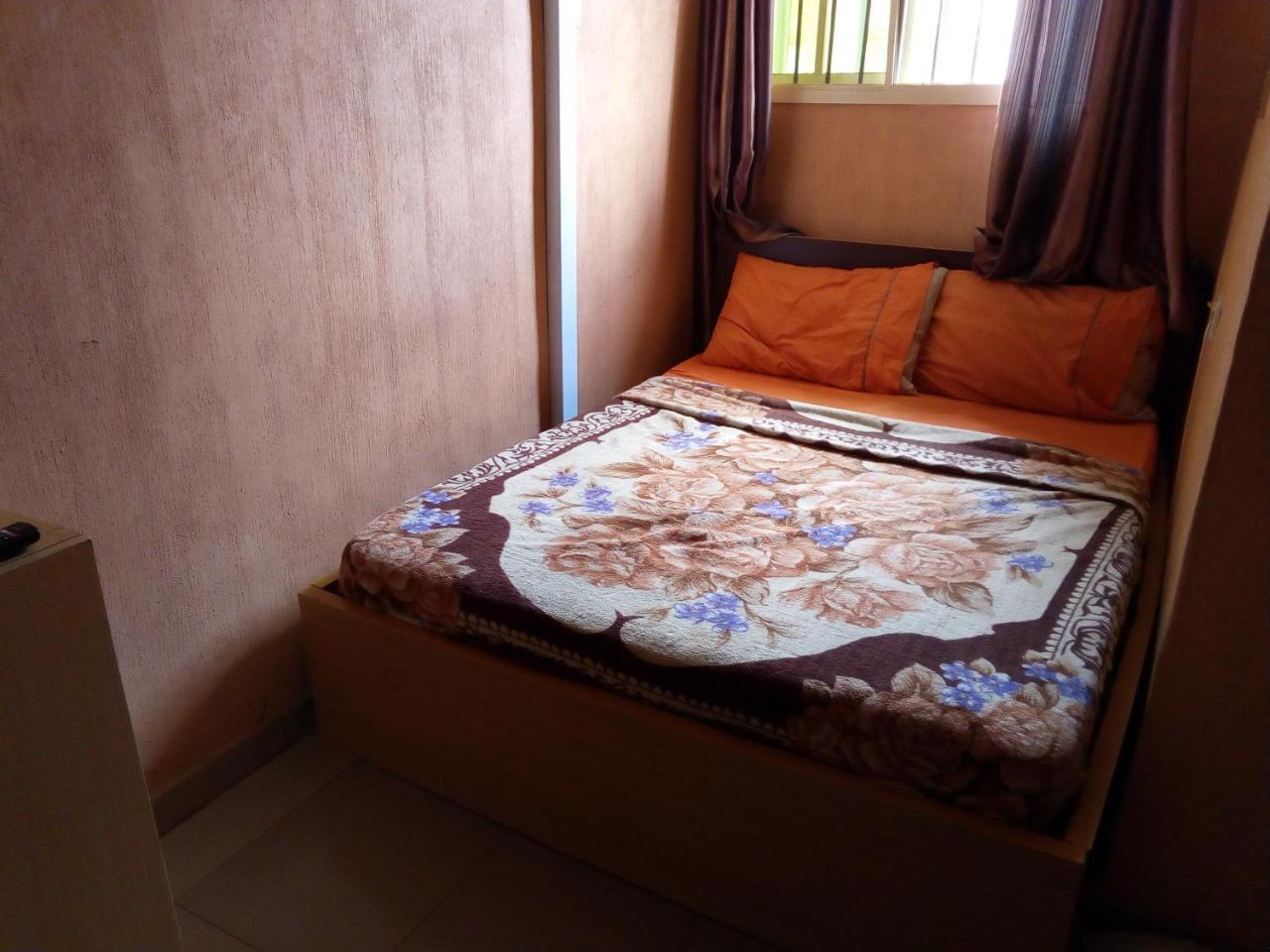 Gen-Preston Hotel And Suites Papalanto Bagian luar foto